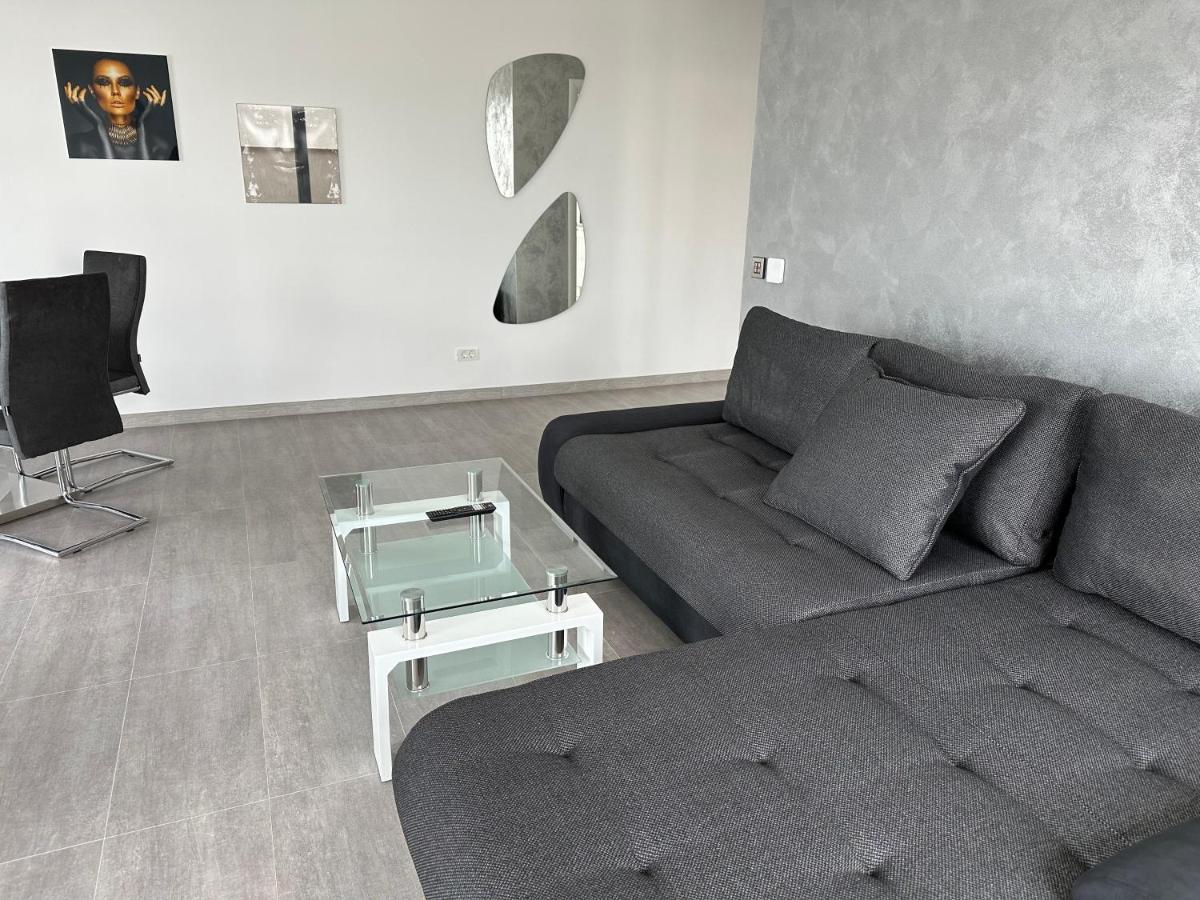 Fabulous Penthouse Lakeview W20 Бухарест Екстер'єр фото