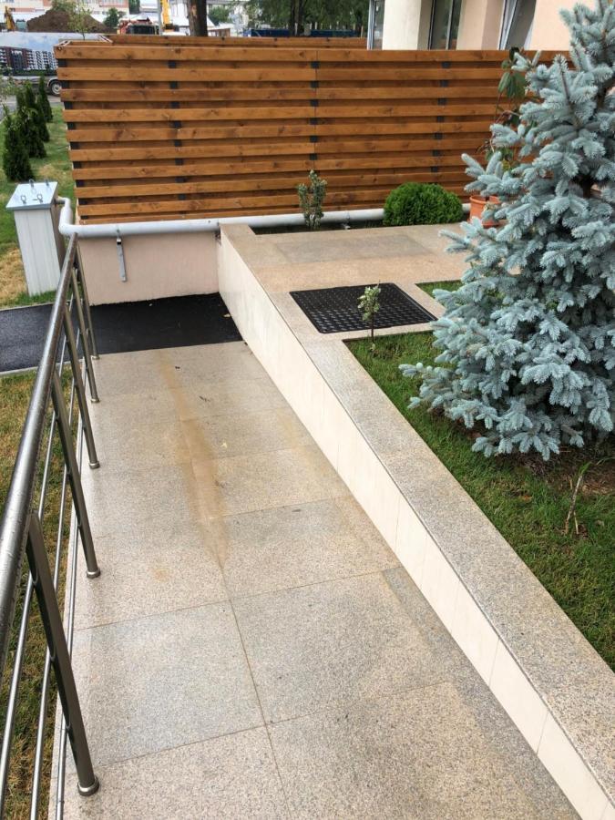 Fabulous Penthouse Lakeview W20 Бухарест Екстер'єр фото